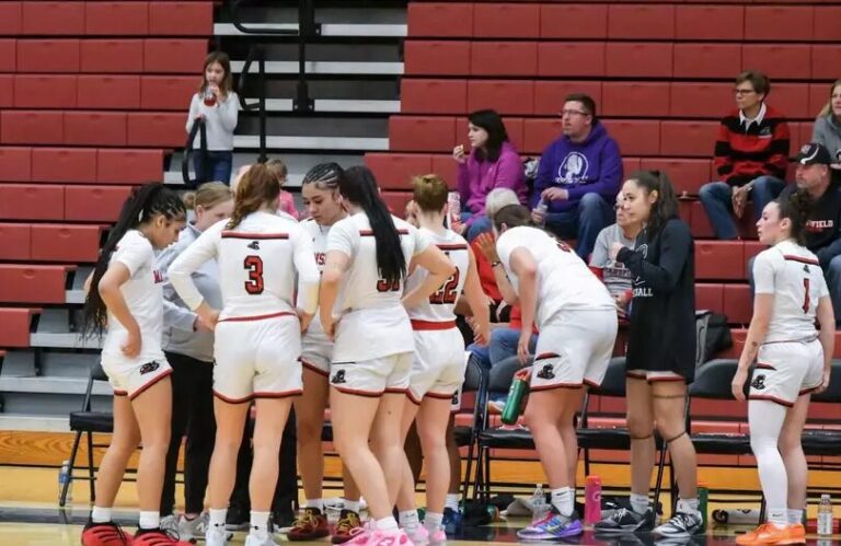 Mounties Late Game Heroics Not Enough, Drop Battle With ESU