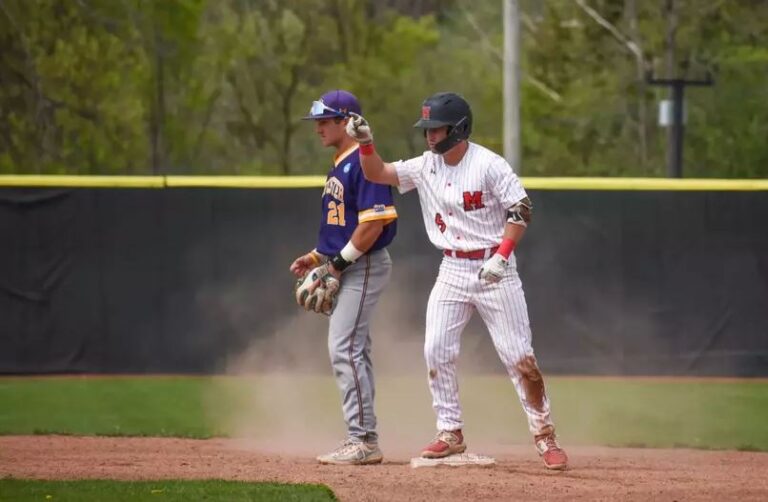 Early Start Secures Split of Final Two Games