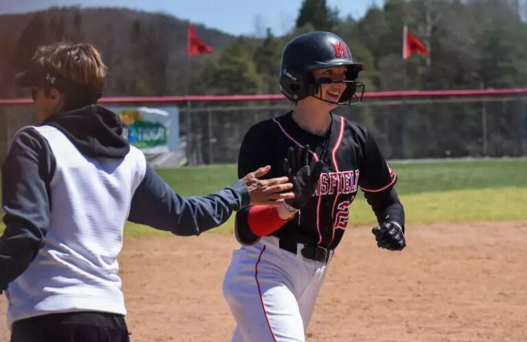 Opening Weekend Split for Mansfield Softball